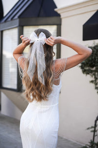 Nadia bow