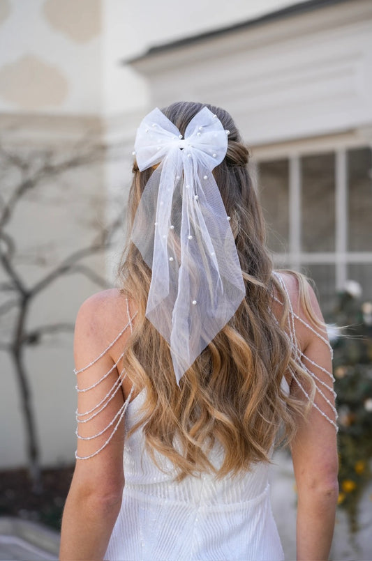 Nadia bow