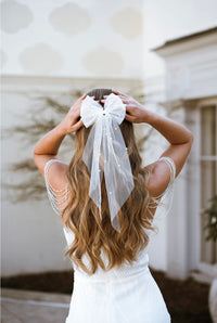 Nadia bow