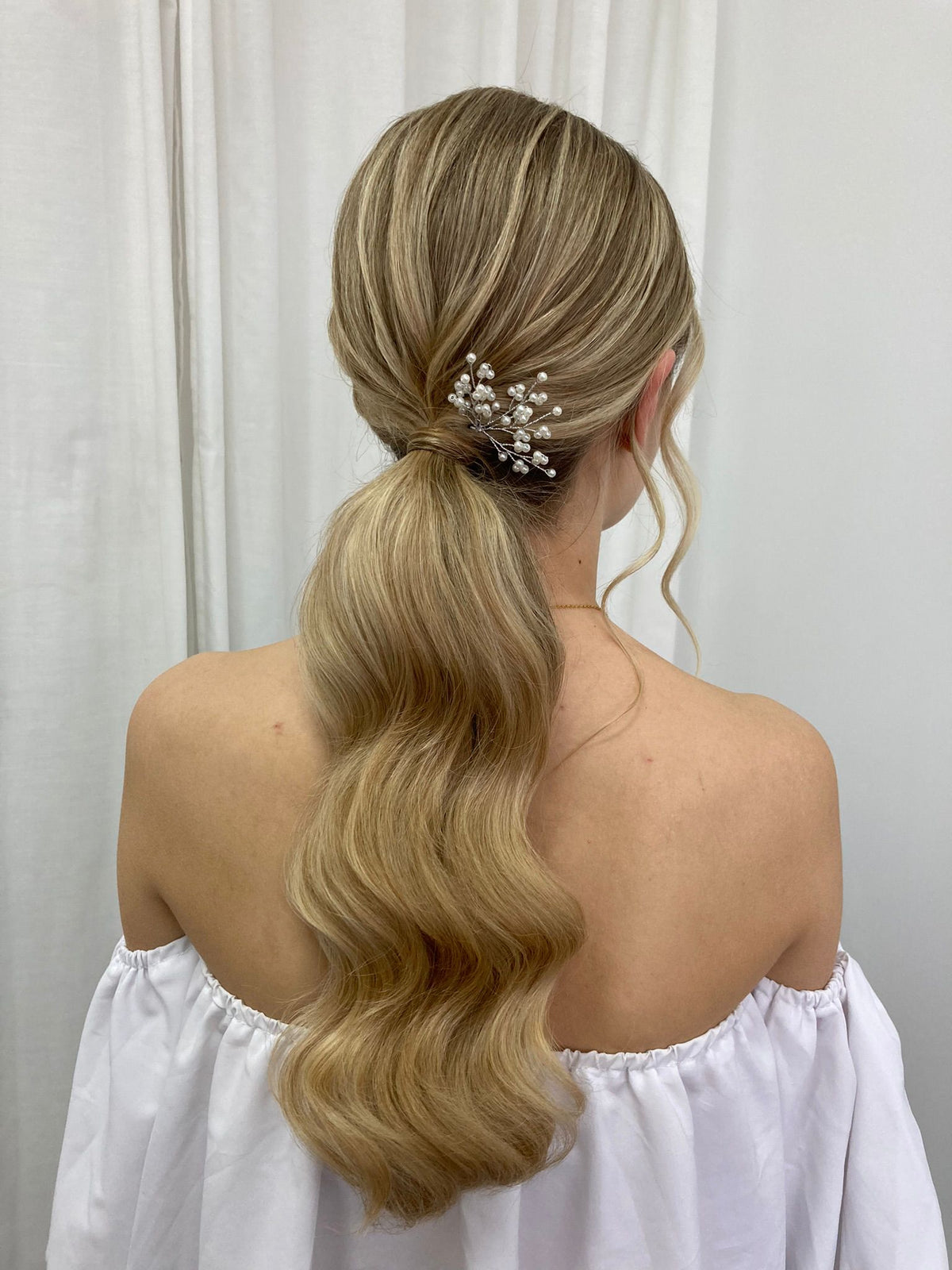 Nicole hair pins